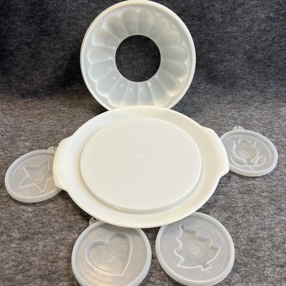 Vintage Tupperware Jel-N-Serve Mould, Serving Tray and 4 Decorative Lids 616-6 - Picture 2 of 13